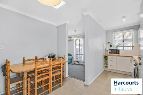Property photo of 11 Hadleigh Way Girrawheen WA 6064