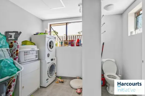 Property photo of 11 Hadleigh Way Girrawheen WA 6064