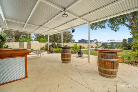7 Yunderup Rd, South Yunderup, WA 6208