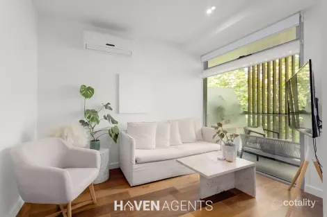 Property photo of 205/24 Crimea Street St Kilda VIC 3182