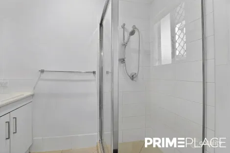 Property photo of 8 Creekstone Avenue Redbank Plains QLD 4301