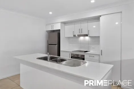 Property photo of 8 Creekstone Avenue Redbank Plains QLD 4301