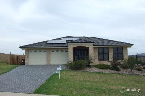 Property photo of 5 Koma Circuit Bega NSW 2550