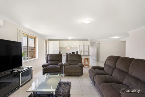Property photo of 43 Finch Crescent Aberglasslyn NSW 2320