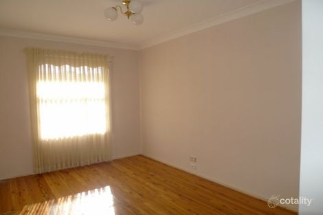Property photo of 6 Greenmeadows Crescent Toongabbie NSW 2146