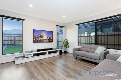 Property photo of 37 Bernardins Street Clyde North VIC 3978