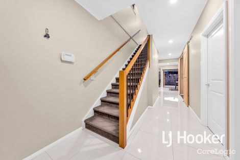Property photo of 16 Elmtree Crescent Clyde North VIC 3978