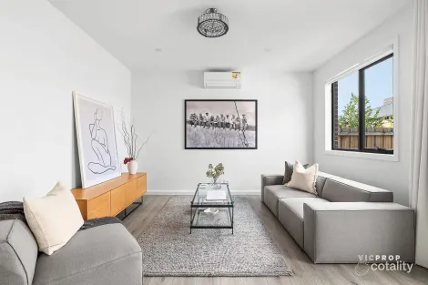 Property photo of 3/26 Edward Street Fawkner VIC 3060