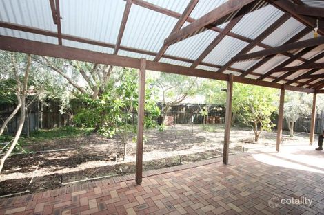 8 Mustang Dr, Henley Brook, WA 6055