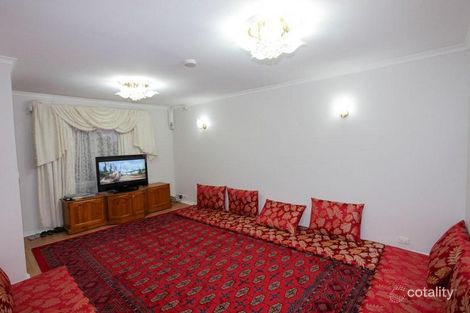 Property photo of 11 Lawson Way Endeavour Hills VIC 3802