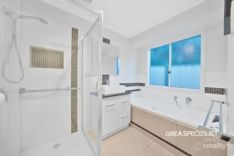 Property photo of 6 Bunya Place Hampton Park VIC 3976