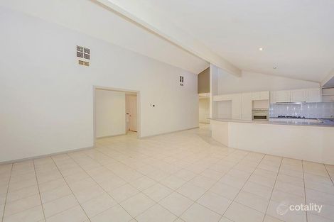 Property photo of 21 Sovereign Way Hillside VIC 3037
