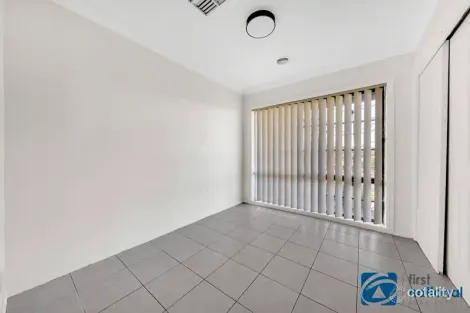 Property photo of 6 Bullrush Court Meadow Heights VIC 3048