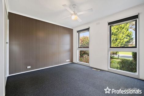 Property photo of 23 Songbird Avenue Chirnside Park VIC 3116