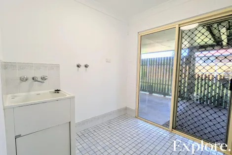 Property photo of 2 Thora Street Gracemere QLD 4702