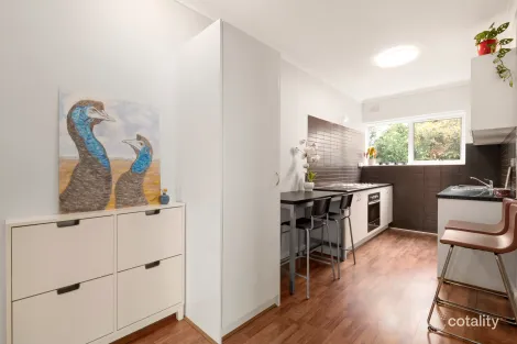 Property photo of 18/41 Clarence Street Elsternwick VIC 3185