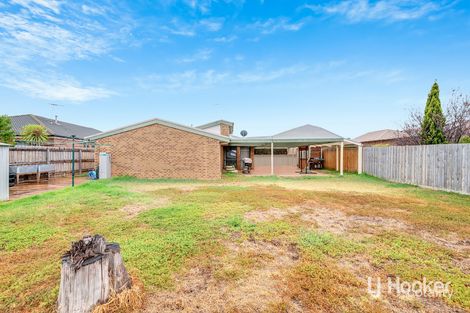 Property photo of 71 Black Dog Drive Brookfield VIC 3338