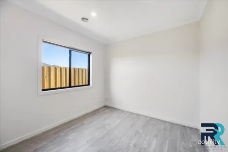 Property photo of 8 Fairview Street Beveridge VIC 3753
