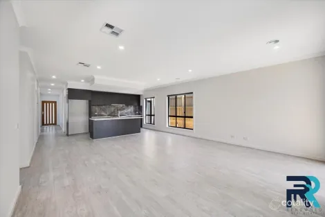 Property photo of 8 Fairview Street Beveridge VIC 3753