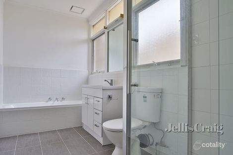 Property photo of 11 Toolang Court Mount Waverley VIC 3149
