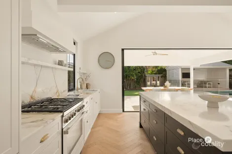 Property photo of 74 Harrison Street Bulimba QLD 4171