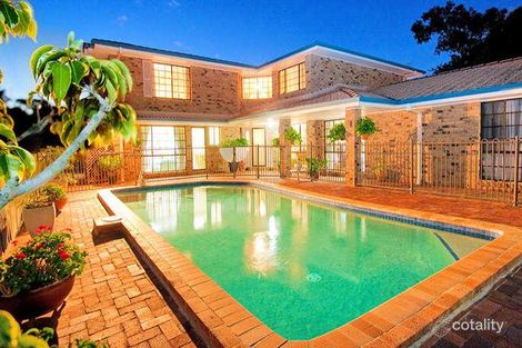 Property photo of 8 Emerald Court Kenmore QLD 4069