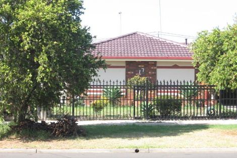 Property photo of 17 William Street St Albans VIC 3021