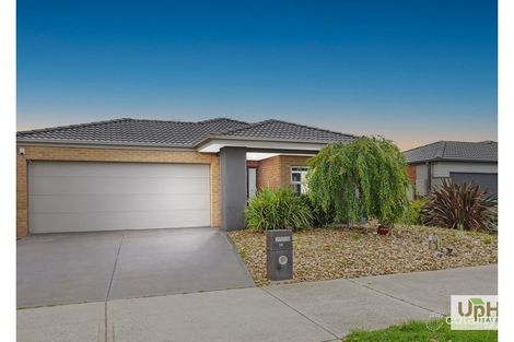Property photo of 14 Victory Drive Pakenham VIC 3810