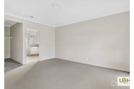Property photo of 14 Victory Drive Pakenham VIC 3810