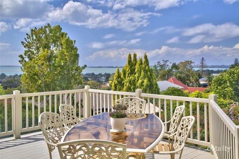 17 Keveer Cl, Berkeley Vale, NSW 2261