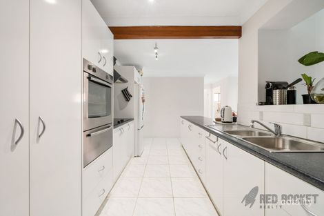 Property photo of 8 Jilbard Drive Springwood QLD 4127