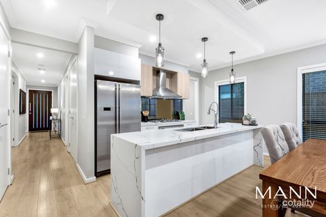 Property photo of 34 Conjola Way Wollert VIC 3750