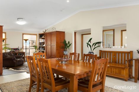 Property photo of 42 April Circuit Bolwarra Heights NSW 2320