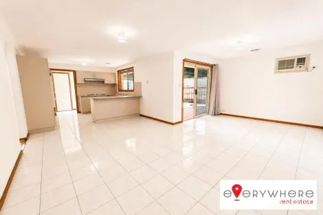 Property photo of 18 Thames Boulevard Werribee VIC 3030