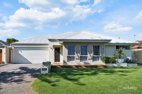 Property photo of 1A Crane Close Ocean Reef WA 6027