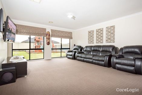 Property photo of 7 Grampians Parade Shepparton North VIC 3631