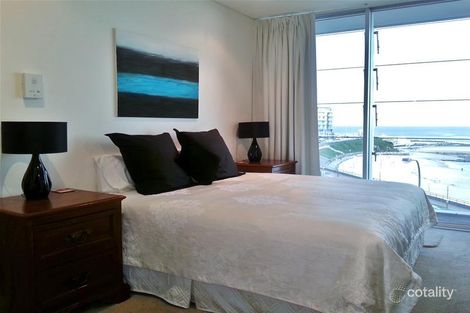 Property photo of 402/61 Shortland Esplanade Newcastle NSW 2300