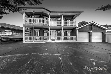 Property photo of 22 Basalt Court Delahey VIC 3037