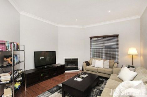 Property photo of 8 Empress Avenue Kingsville VIC 3012