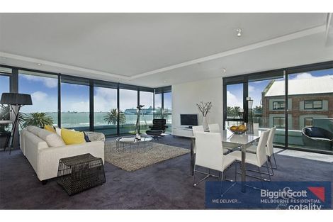 30/1 Beach St, Port Melbourne, VIC 3207