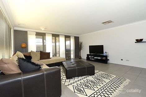 Property photo of 28 Olivedale Road Madeley WA 6065