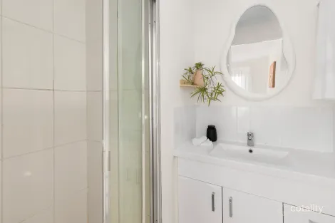 Property photo of 6 Brandon Court Craigieburn VIC 3064