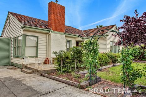 Property photo of 3 Wonganella Drive Keilor East VIC 3033