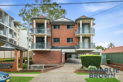 1/234 Targo Rd, Toongabbie, NSW 2146