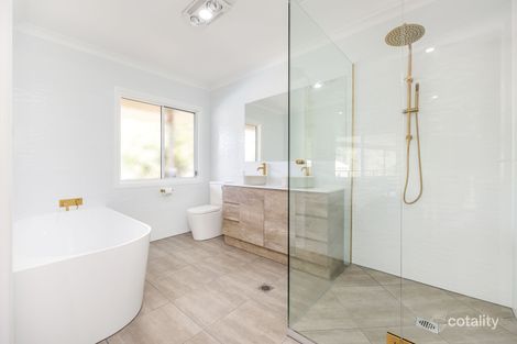 Property photo of 37 Madison Way Tinana QLD 4650