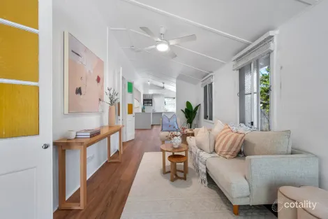 Property photo of 8 Dillane Street Hyde Park QLD 4812