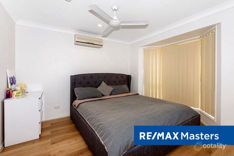 Property photo of 11 Napier Place Forest Lake QLD 4078