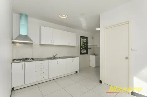 12 Gurnard Rd, Ferndale, WA 6148