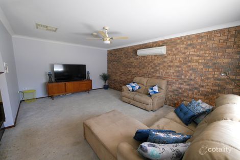 Property photo of 17 Nambucca Circuit Cowra NSW 2794