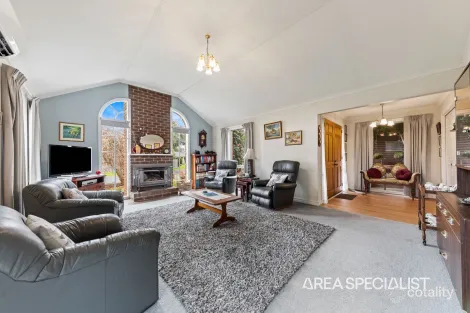 Property photo of 24 Harbour Way Blind Bight VIC 3980